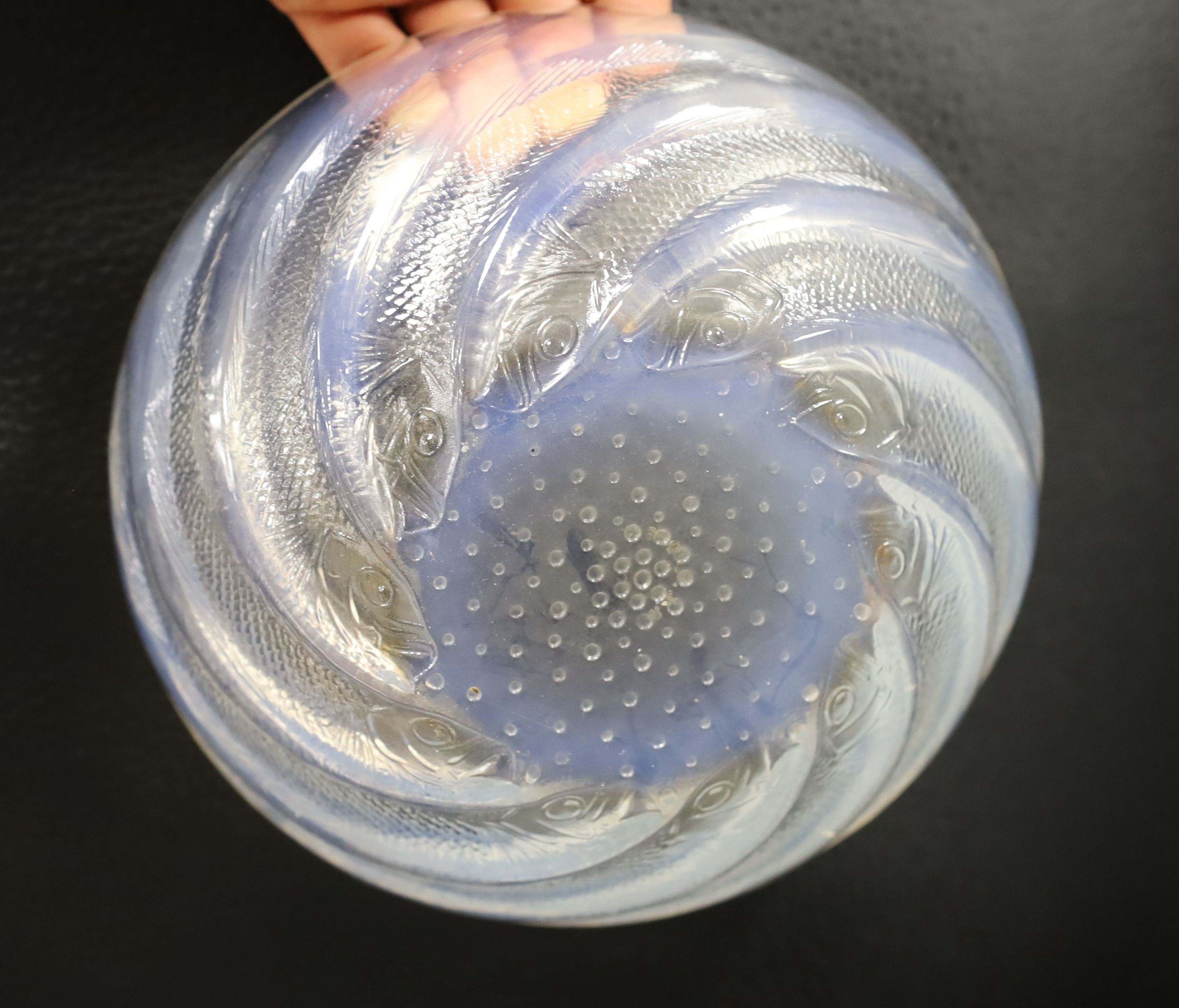A R. Lalique ‘Poissons' bowl, no.3212, 21 cms diameter.